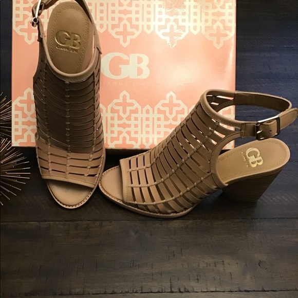 GIANNI BINI Outta-Site Stacked Heel Shootie - Picture 2 of 5